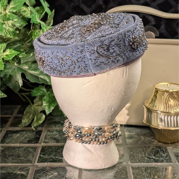 Mid Century Haute Couture Powder Blue Velvet Beaded Pillbox Hat Butterfly Lining - Picture 3 of 8